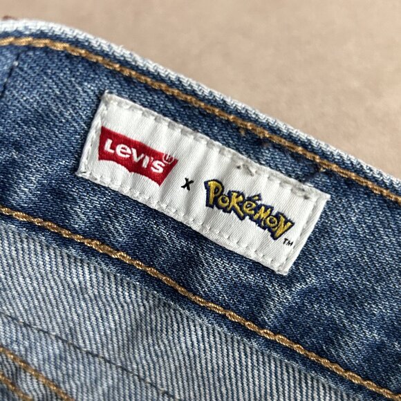 Levi's x Pokemon Misty's Cerulean Denim Shorts in Midwash Blue NO SUSPENDERS - Picture 7 of 10